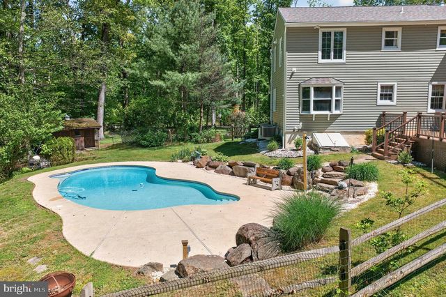 2485 CAMP ROCK HILL, Quakertown, PA 18951