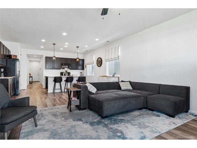 284 Vista Cliff Cir, Castle Rock, CO 80104