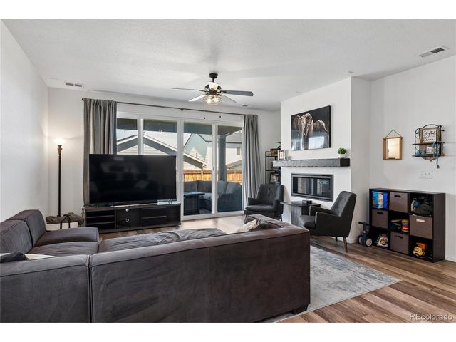 284 Vista Cliff Cir, Castle Rock, CO 80104