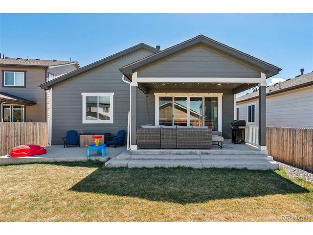 284 Vista Cliff Cir, Castle Rock, CO 80104