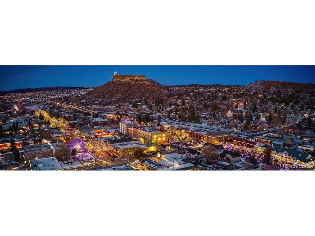 284 Vista Cliff Cir, Castle Rock, CO 80104