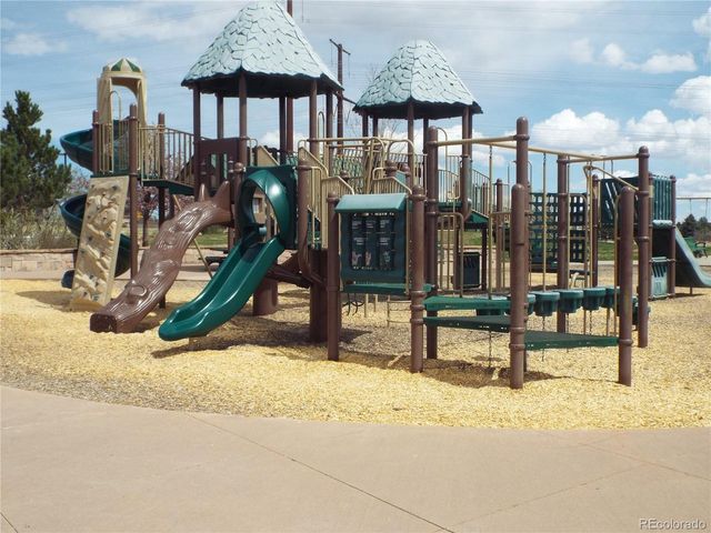 284 Vista Cliff Cir, Castle Rock, CO 80104