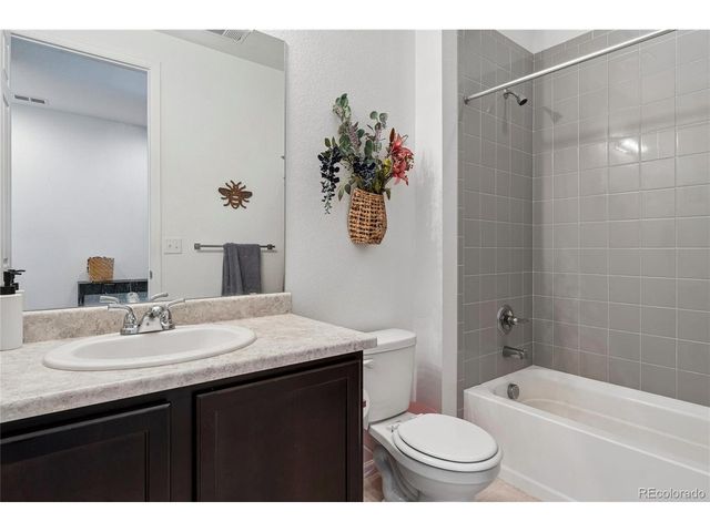 284 Vista Cliff Cir, Castle Rock, CO 80104