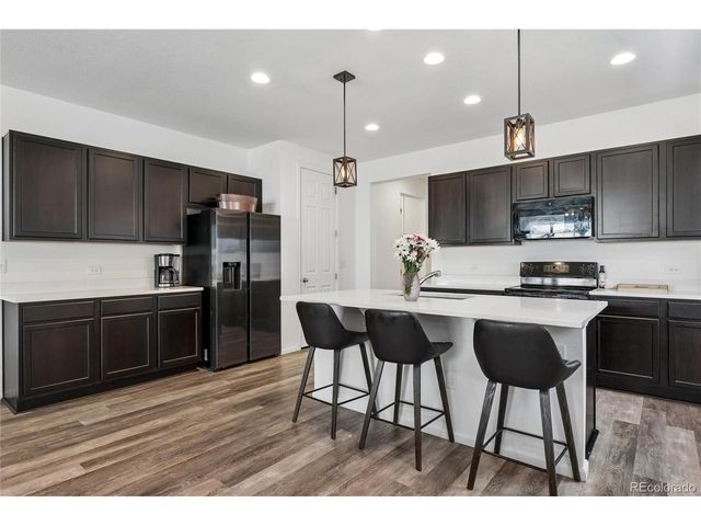 284 Vista Cliff Cir, Castle Rock, CO 80104