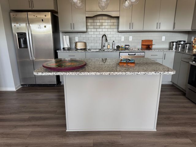 6252 Windcliff Drive, Grove City, OH 43123