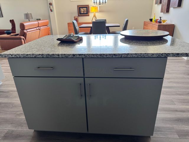 6252 Windcliff Drive, Grove City, OH 43123