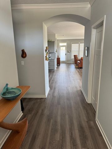 6252 Windcliff Drive, Grove City, OH 43123