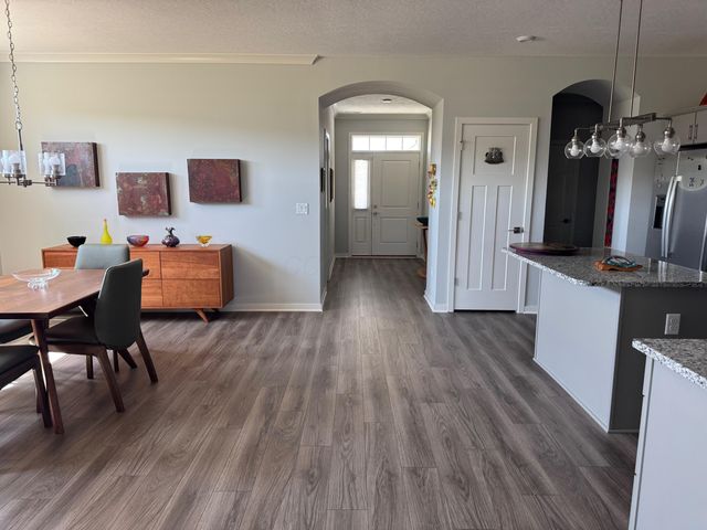 6252 Windcliff Drive, Grove City, OH 43123