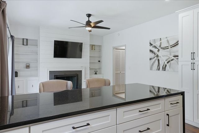 128 Jefferson Sq, Nashville, TN 37215