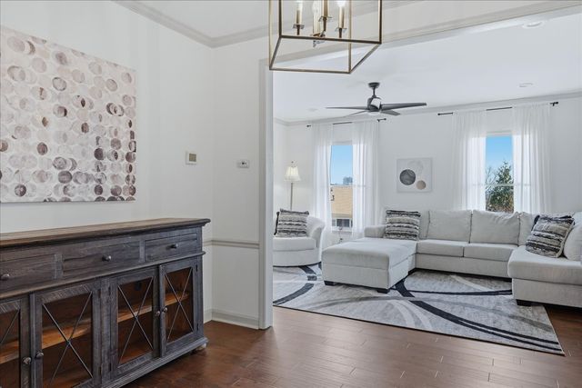 128 Jefferson Sq, Nashville, TN 37215