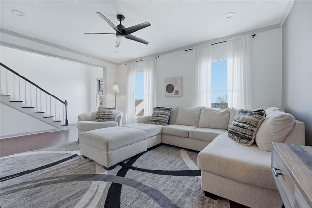 128 Jefferson Sq, Nashville, TN 37215