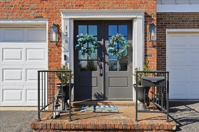 128 Jefferson Sq, Nashville, TN 37215