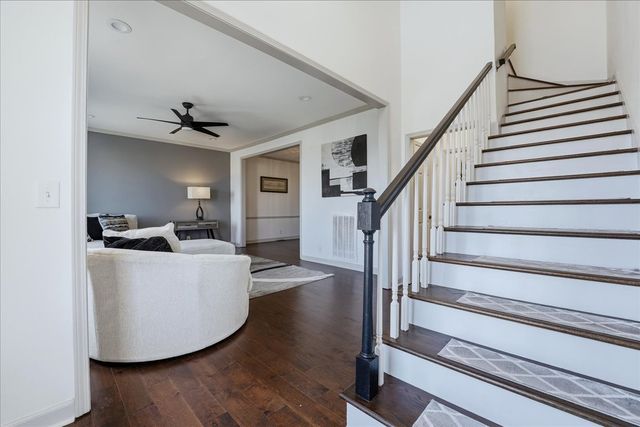 128 Jefferson Sq, Nashville, TN 37215