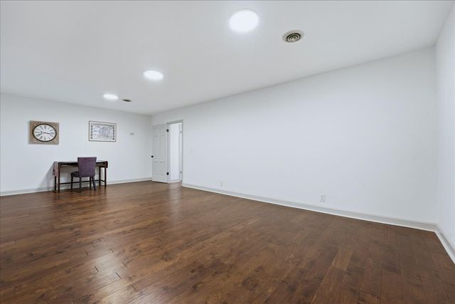 128 Jefferson Sq, Nashville, TN 37215