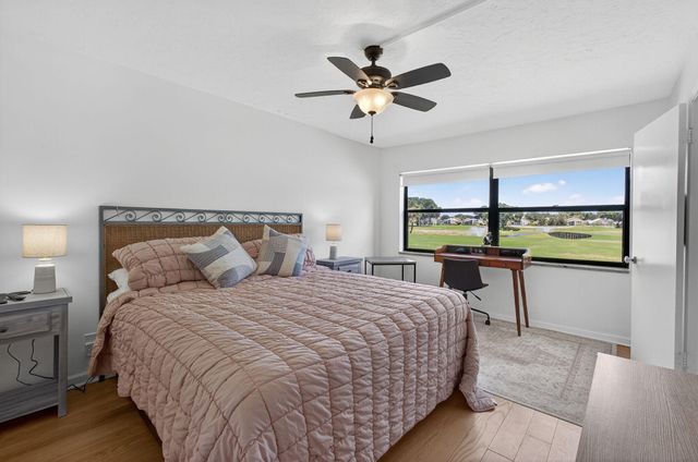 12790 Briarlake Drive 103, Palm Beach Gardens, FL 33418