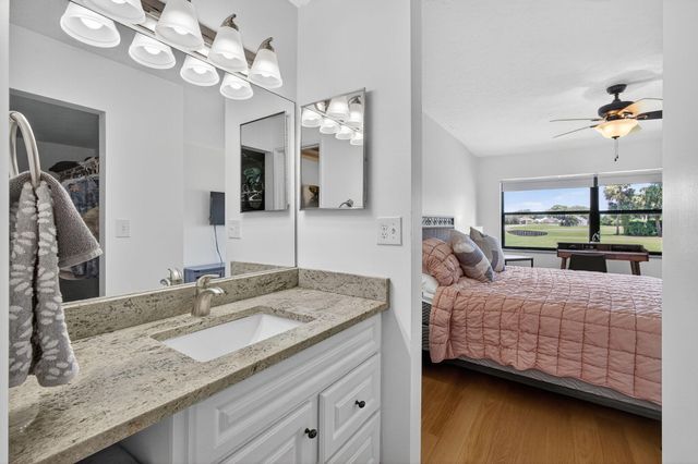 12790 Briarlake Drive 103, Palm Beach Gardens, FL 33418