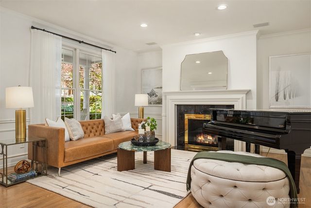 2400 100th Avenue NE, Bellevue, WA 98004