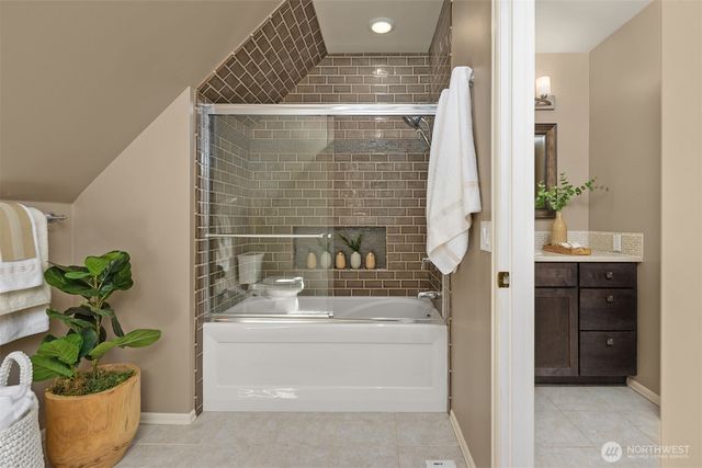 2400 100th Avenue NE, Bellevue, WA 98004