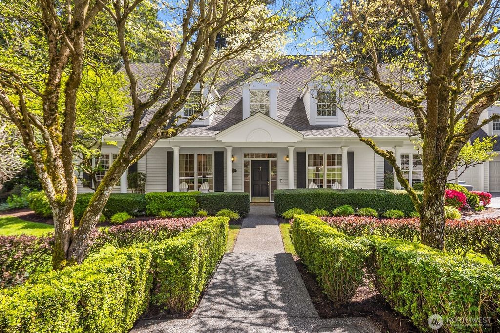 2400 100th Avenue NE, Bellevue, WA 98004