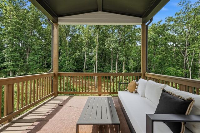 13390 Bishops Court, Roswell, GA 30075