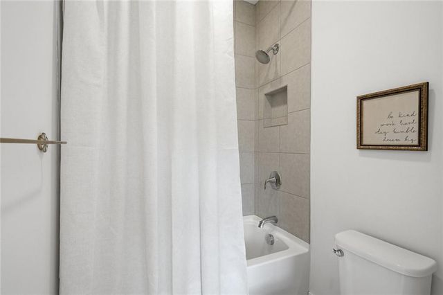 13390 Bishops Court, Roswell, GA 30075