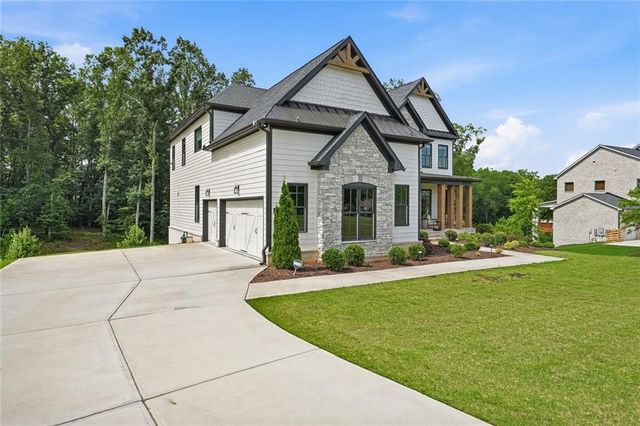 13390 Bishops Court, Roswell, GA 30075