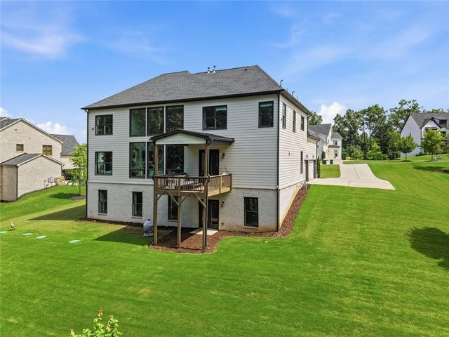 13390 Bishops Court, Roswell, GA 30075