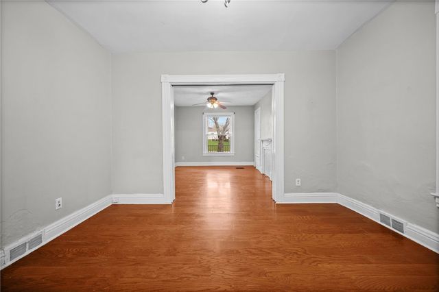 319 Glenn Ave, Scott Twp, PA 15106