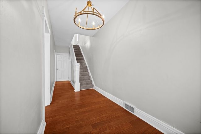 319 Glenn Ave, Scott Twp, PA 15106