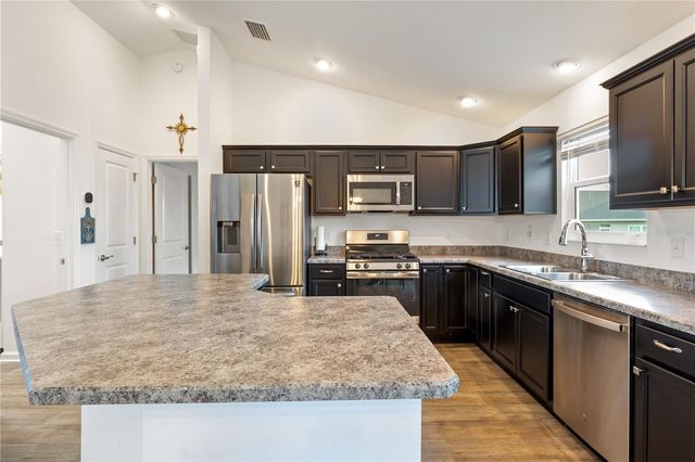301 KLAMUT COURT, The Villages, FL 32163