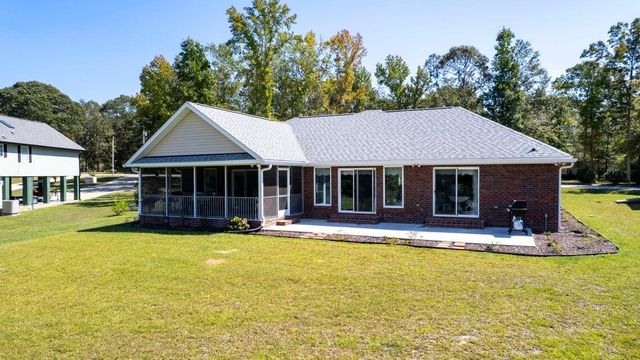 1226 Lesesne Drive, Manning, SC 29102