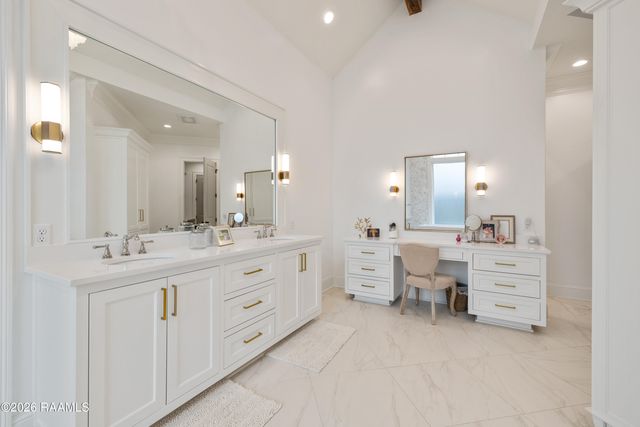 303 Harvest Creek Lane, Lafayette, LA 70508