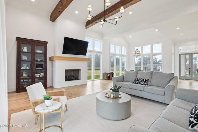 303 Harvest Creek Lane, Lafayette, LA 70508