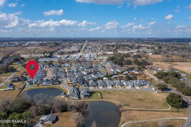 303 Harvest Creek Lane, Lafayette, LA 70508