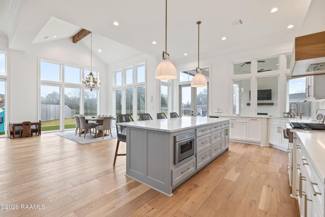 303 Harvest Creek Lane, Lafayette, LA 70508