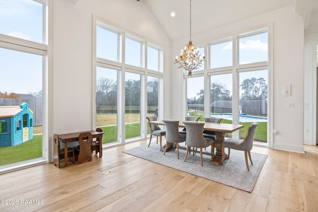 303 Harvest Creek Lane, Lafayette, LA 70508