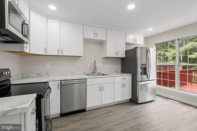 18 HIDDENCREEK CT, Owings Mills, MD 21117