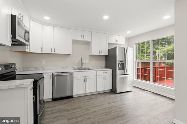 18 HIDDENCREEK CT, Owings Mills, MD 21117