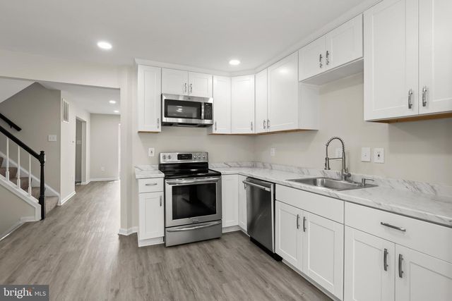 18 HIDDENCREEK CT, Owings Mills, MD 21117