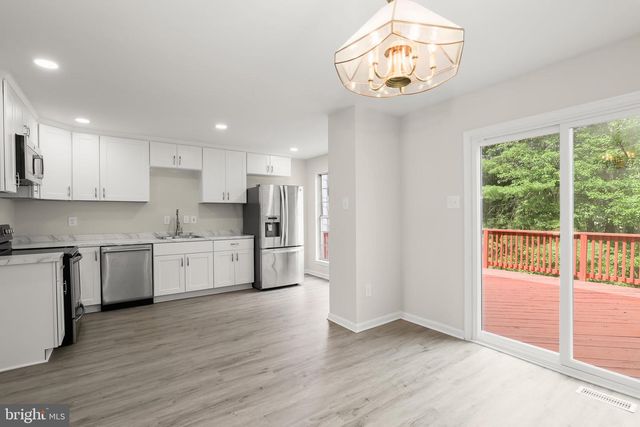 18 HIDDENCREEK CT, Owings Mills, MD 21117