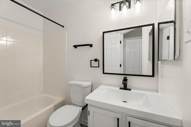 18 HIDDENCREEK CT, Owings Mills, MD 21117