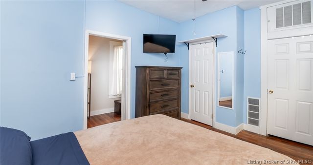 943 E Maple Street, Jeffersonville, IN 47130