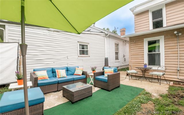 943 E Maple Street, Jeffersonville, IN 47130