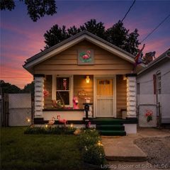 943 E Maple Street, Jeffersonville, IN 47130