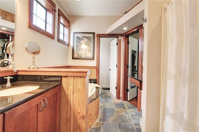 1834 N Best Friend Lane, Fayetteville, AR 72704