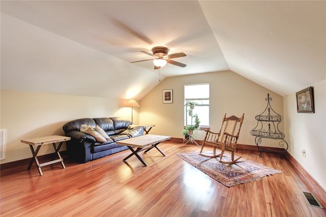 1834 N Best Friend Lane, Fayetteville, AR 72704