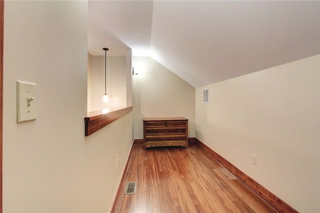 1834 N Best Friend Lane, Fayetteville, AR 72704