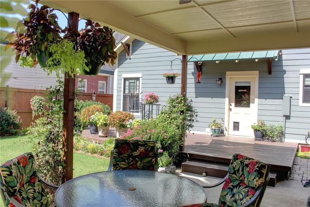 1834 N Best Friend Lane, Fayetteville, AR 72704