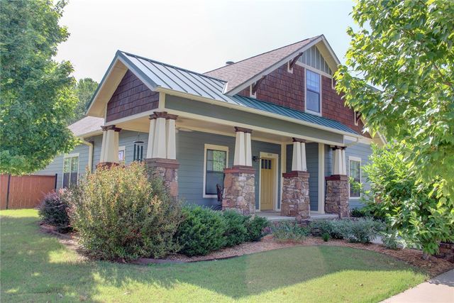 1834 N Best Friend Lane, Fayetteville, AR 72704