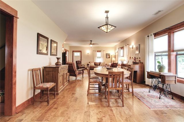 1834 N Best Friend Lane, Fayetteville, AR 72704